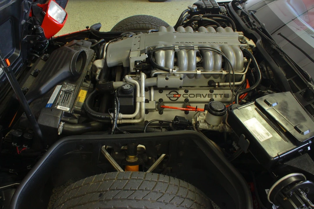 1990 Chevrolet Corvette C4 - Image 14 of 31