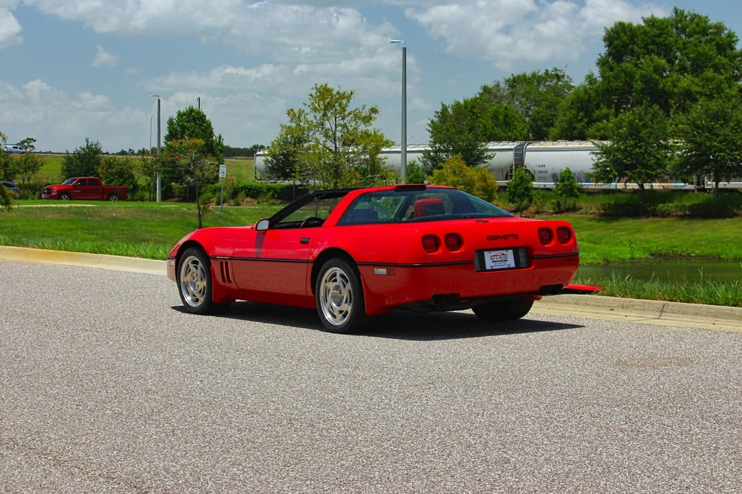 1990 Chevrolet Corvette C4 - Image 4 of 31