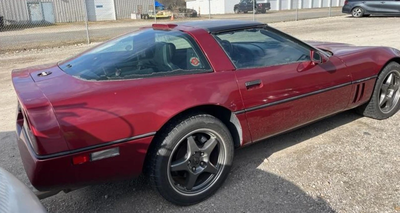 1990 Chevrolet Corvette C4 - Image 5 of 11
