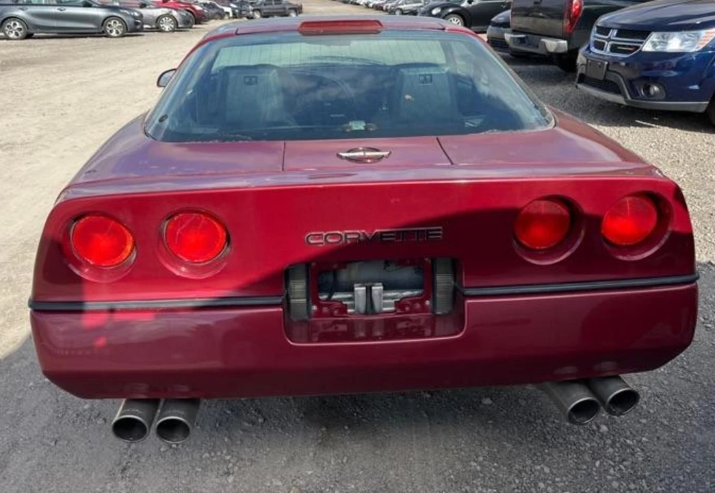 1990 Chevrolet Corvette C4 - Image 6 of 11