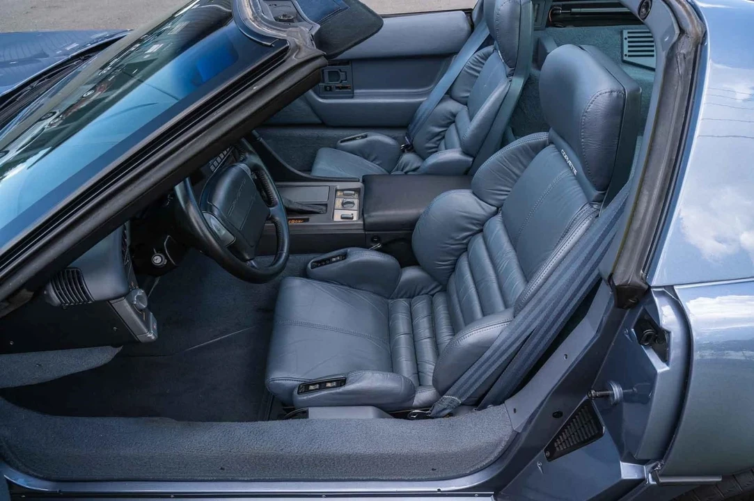 1990 Chevrolet Corvette C4 - Image 11 of 21