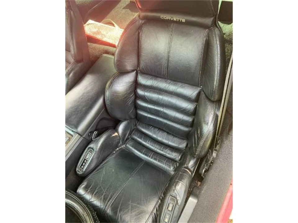 1990 Chevrolet Corvette C4 - Image 16 of 21