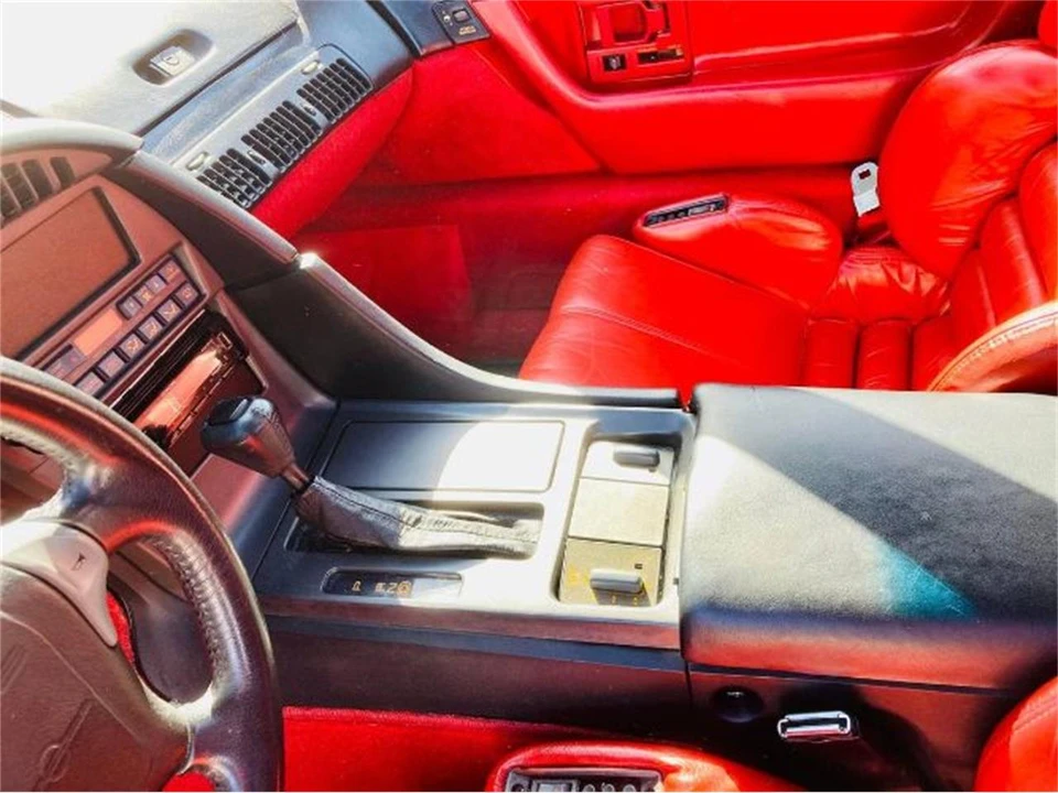 1990 Chevrolet Corvette C4 - Image 14 of 24