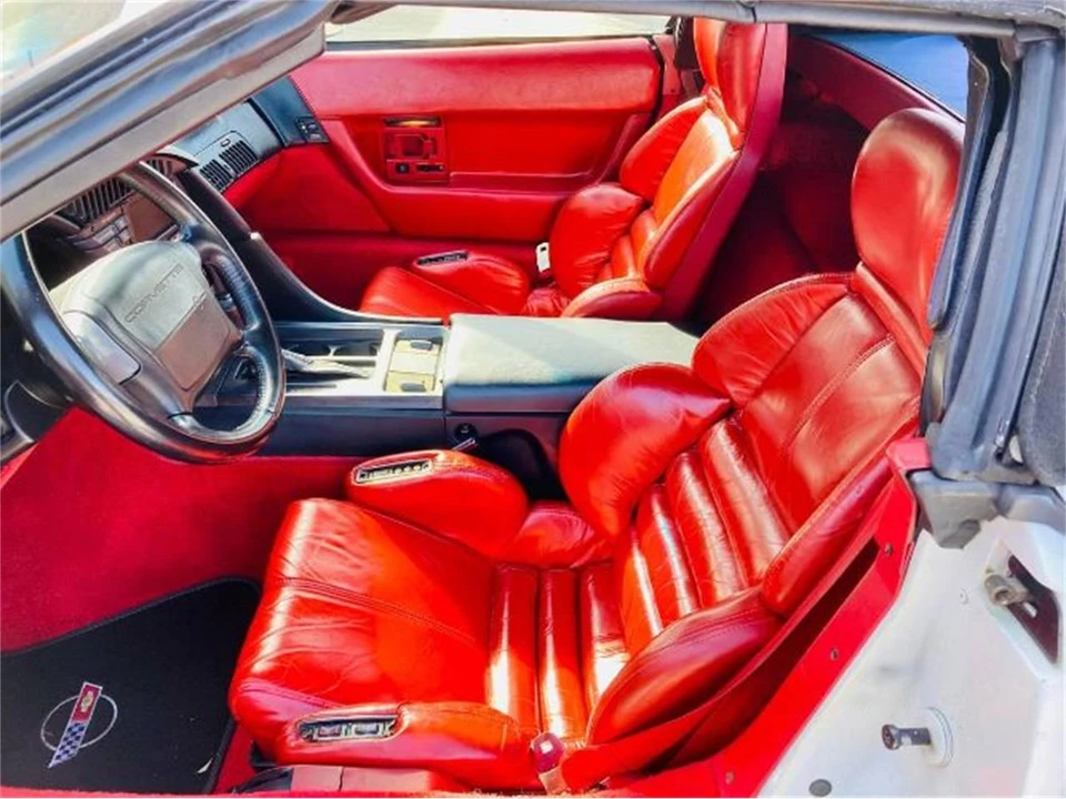 1990 Chevrolet Corvette C4 - Image 13 of 24