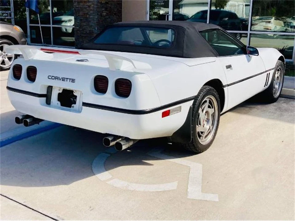 1990 Chevrolet Corvette C4 - Image 11 of 24