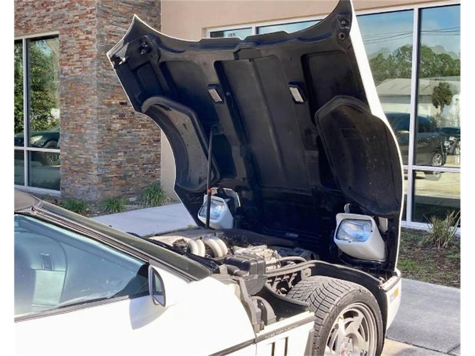 1990 Chevrolet Corvette C4 - Image 22 of 24