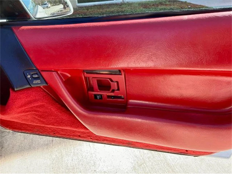 1990 Chevrolet Corvette C4 - Image 24 of 24
