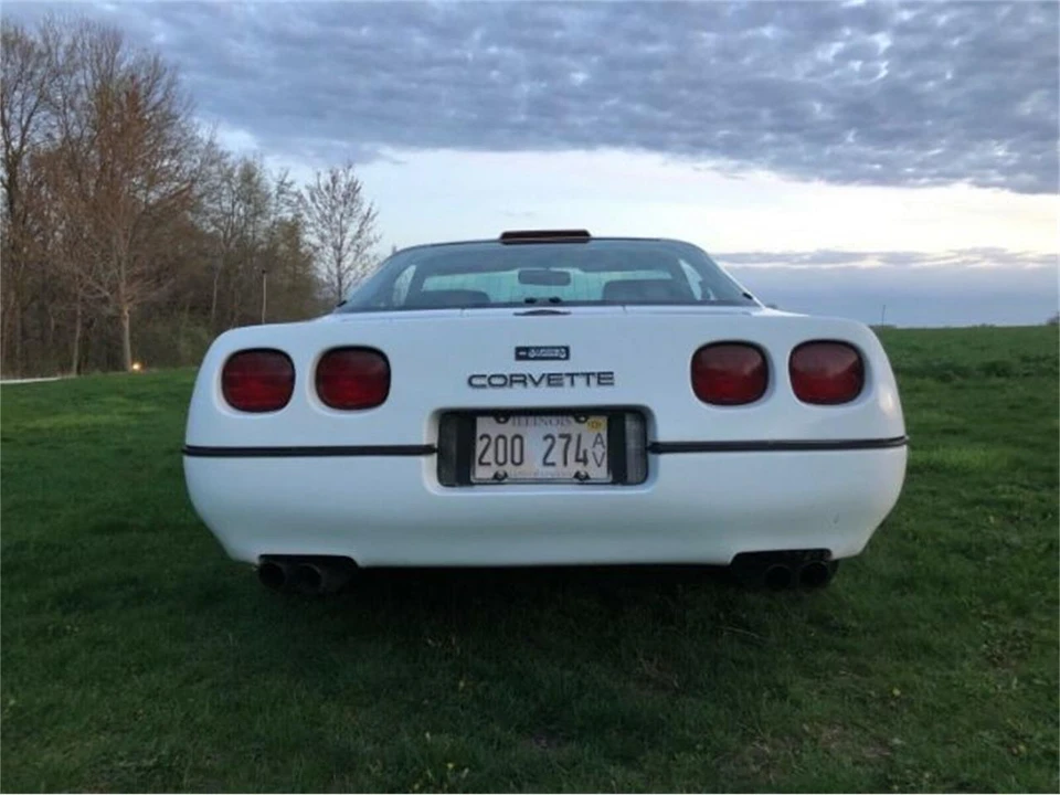 1990 Chevrolet Corvette C4 - Image 10 of 18