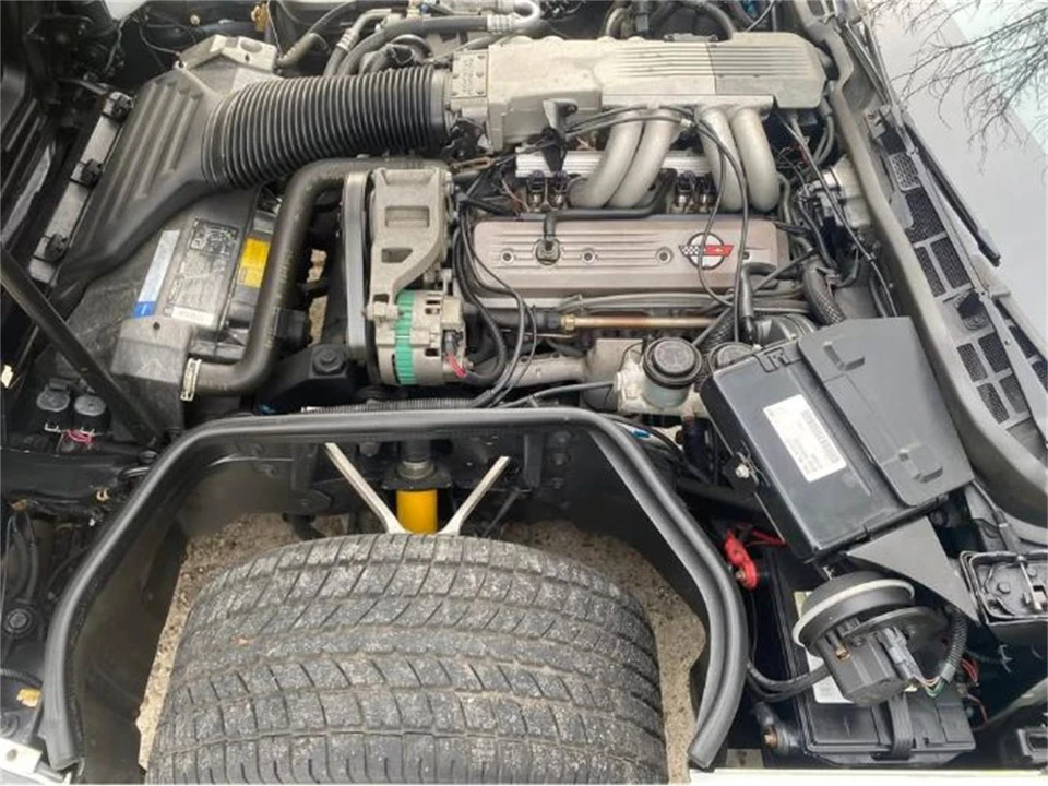 1990 Chevrolet Corvette C4 - Image 5 of 11