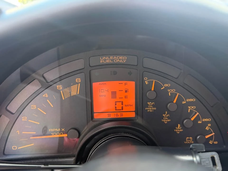 1990 Chevrolet Corvette C4 - Image 14 of 20