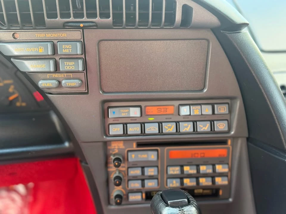 1990 Chevrolet Corvette C4 - Image 15 of 20