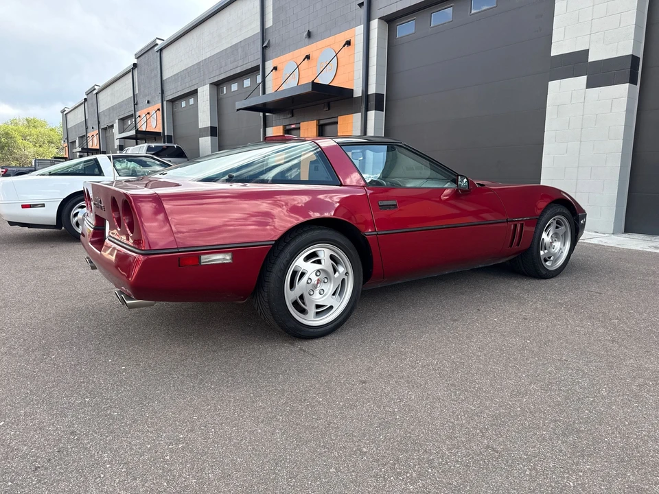 1990 Chevrolet Corvette C4 - Image 14 of 31