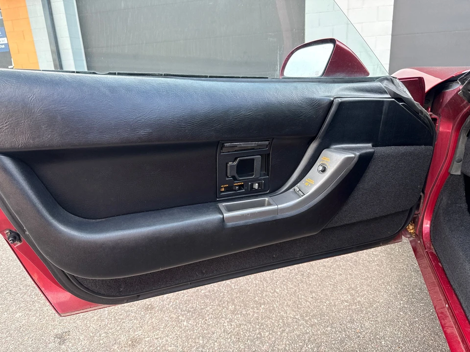 1990 Chevrolet Corvette C4 - Image 29 of 31