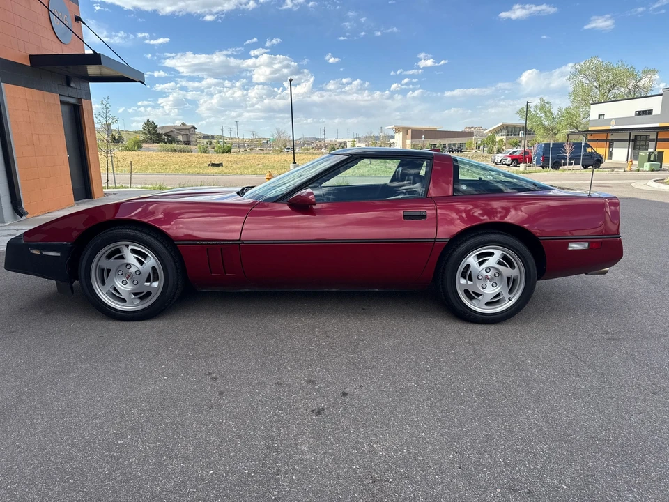 1990 Chevrolet Corvette C4 - Image 7 of 31