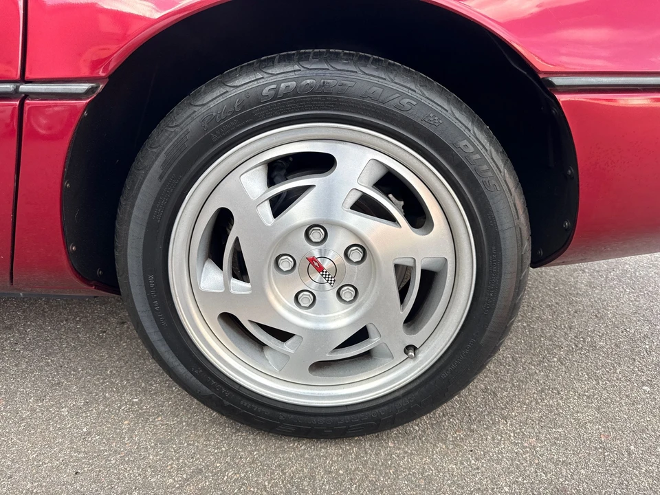1990 Chevrolet Corvette C4 - Image 22 of 31