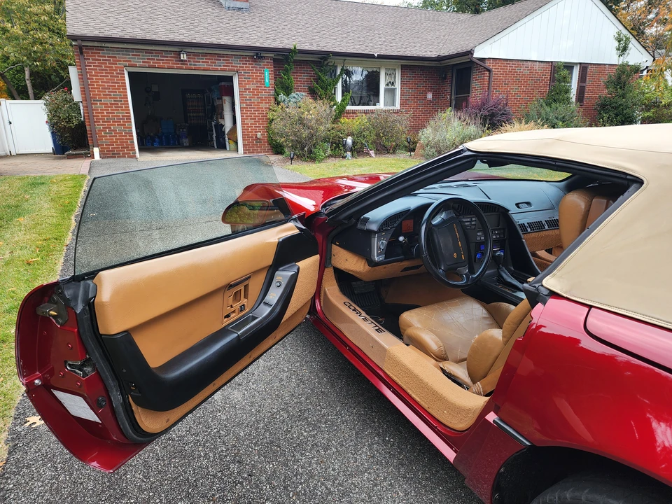1990 Chevrolet Corvette C4 - Image 5 of 12