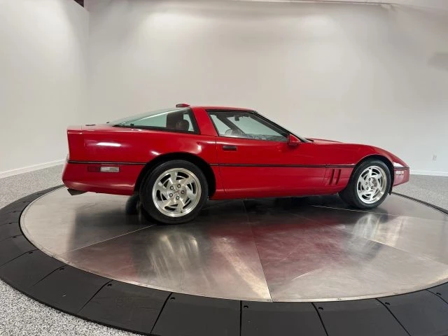 1990 Chevrolet Corvette C4 - Image 19 of 31
