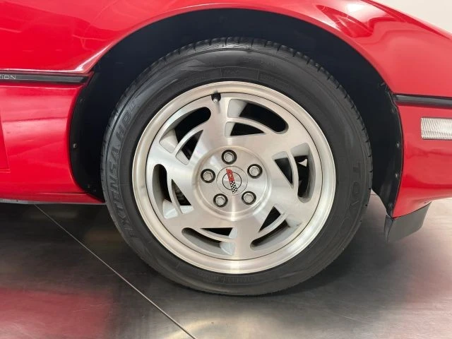 1990 Chevrolet Corvette C4 - Image 25 of 31