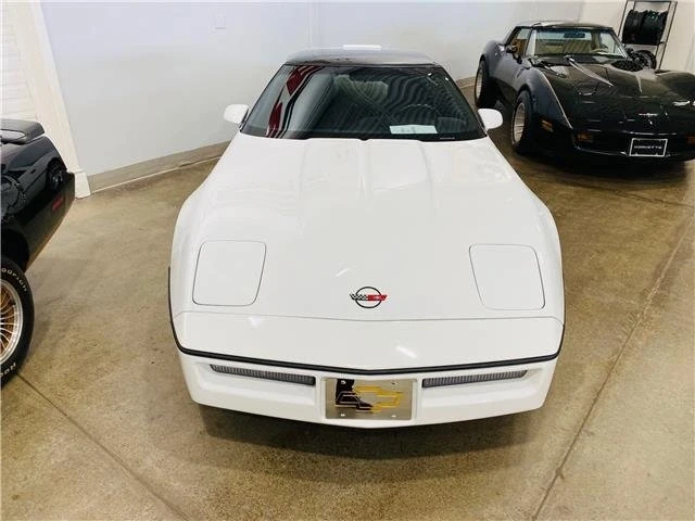1990 Chevrolet Corvette C4 - Image 10 of 15