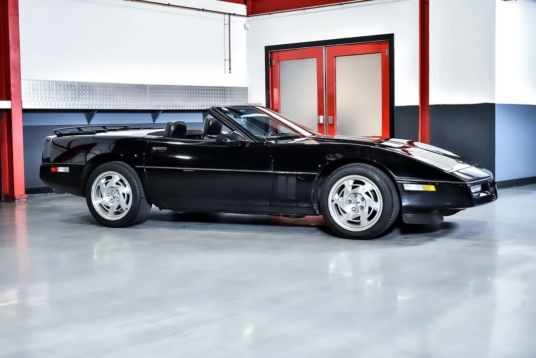 1990 Chevrolet Corvette C4 - Image 11 of 30
