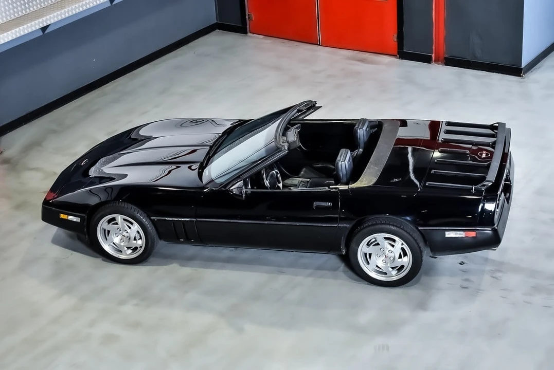 1990 Chevrolet Corvette C4 - Image 24 of 30