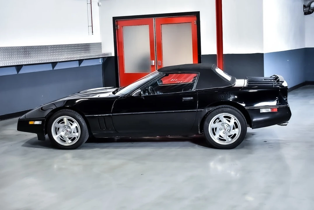 1990 Chevrolet Corvette C4 - Image 27 of 30