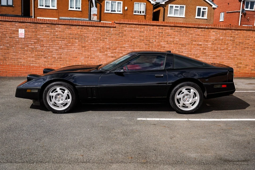 1990 Chevrolet Corvette C4 - Image 27 of 30