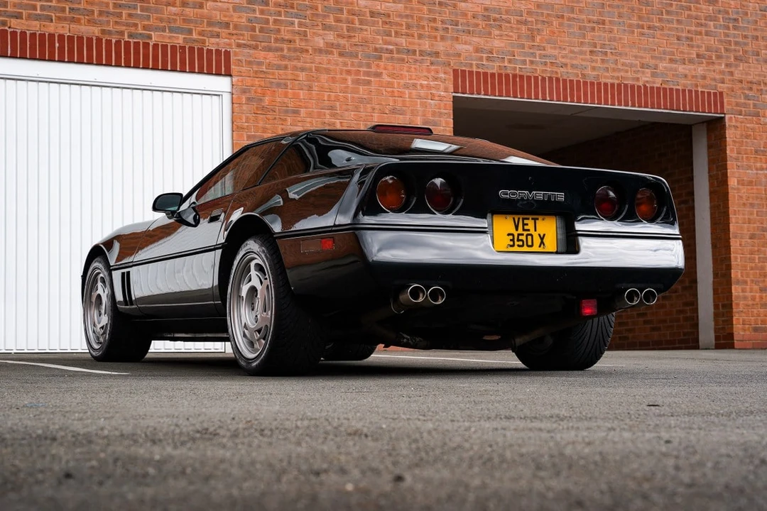 1990 Chevrolet Corvette C4 - Image 25 of 30