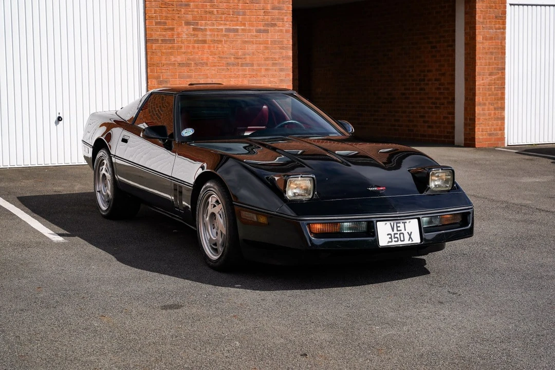 1990 Chevrolet Corvette C4 - Image 13 of 30