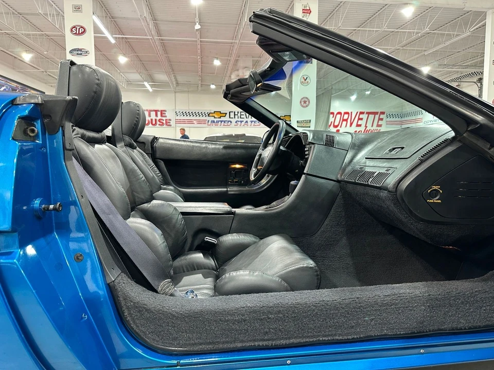 1990 Chevrolet Corvette C4 - Image 10 of 21