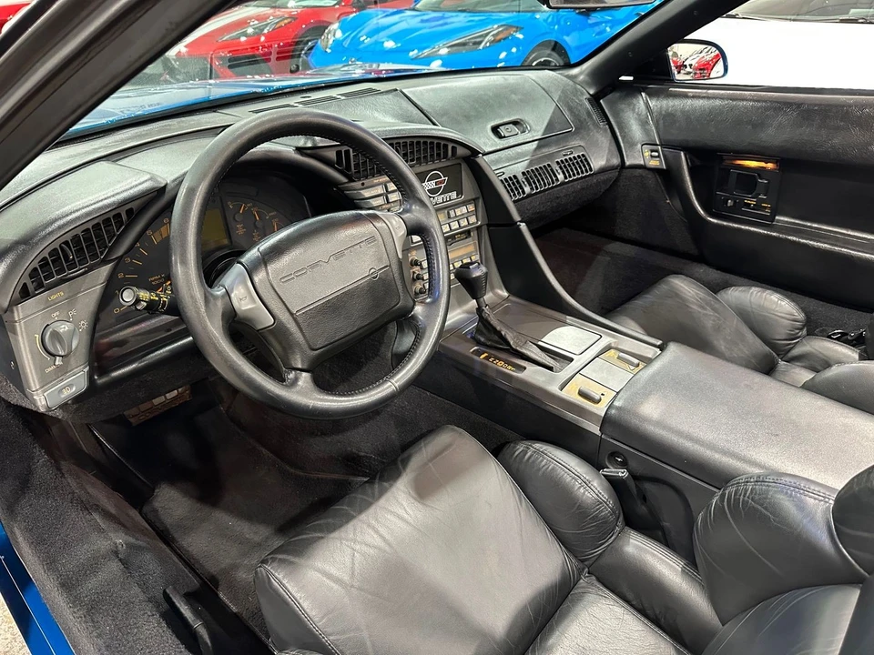 1990 Chevrolet Corvette C4 - Image 8 of 21
