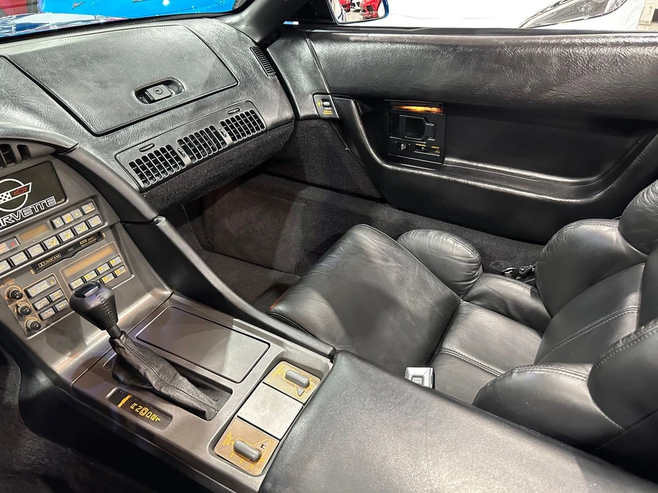1990 Chevrolet Corvette C4 - Image 12 of 21