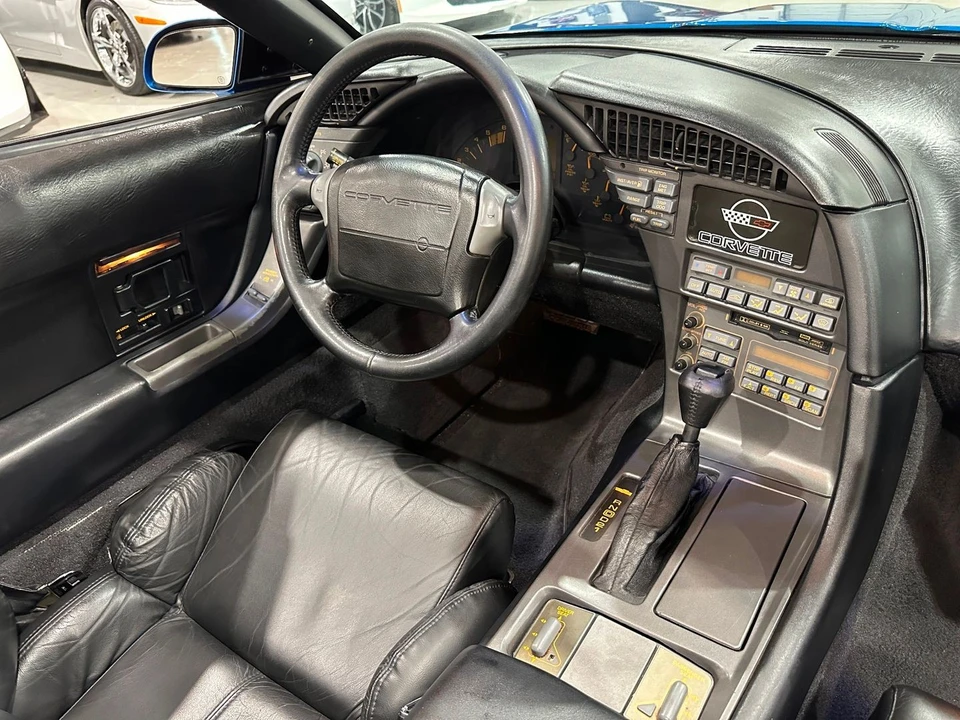 1990 Chevrolet Corvette C4 - Image 11 of 21