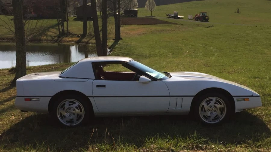 1990 Chevrolet Corvette C4 - Image 2 of 7
