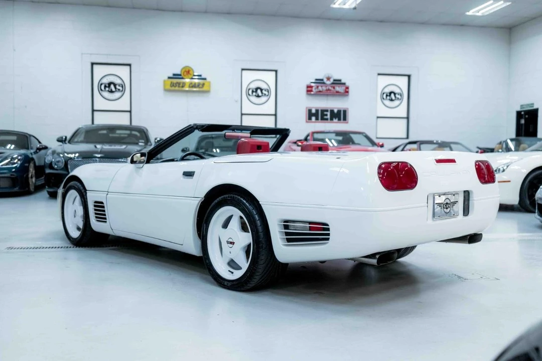 1990 Chevrolet Corvette C4 - Image 9 of 12
