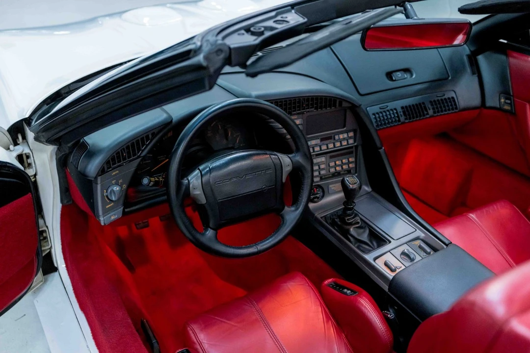 1990 Chevrolet Corvette C4 - Image 2 of 12