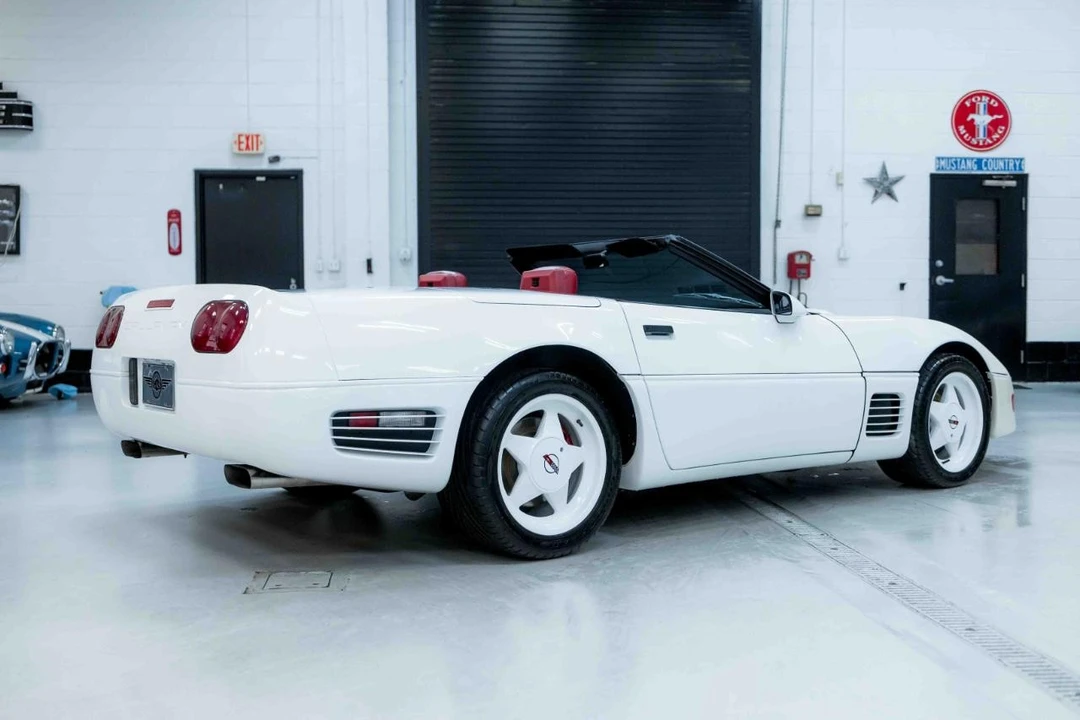 1990 Chevrolet Corvette C4 - Image 7 of 12