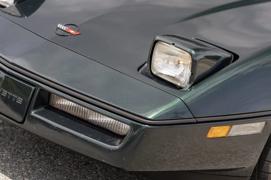 1990 Chevrolet Corvette C4 - Image 17 of 31