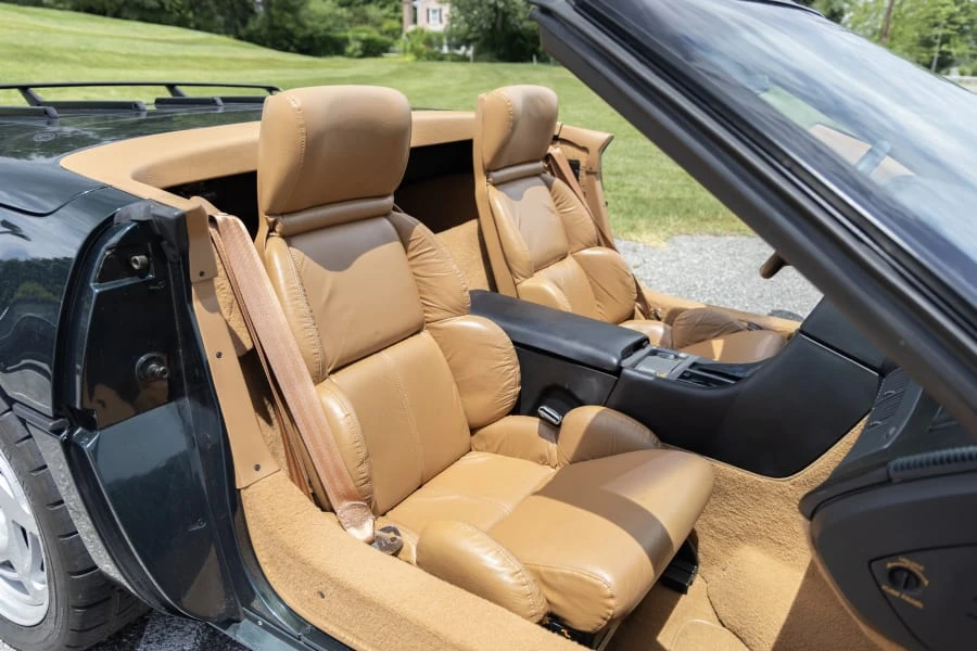 1990 Chevrolet Corvette C4 - Image 26 of 31