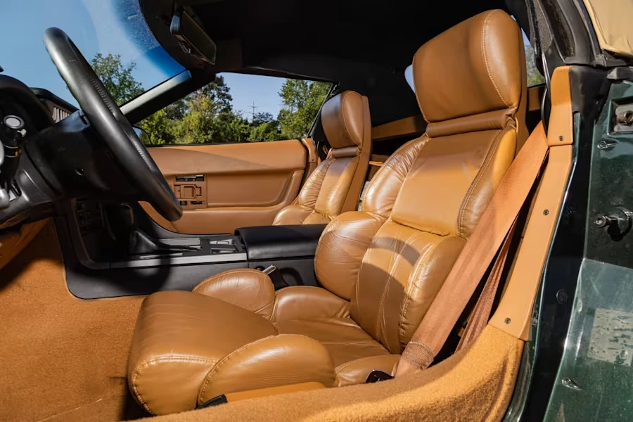 1990 Chevrolet Corvette C4 - Image 21 of 31
