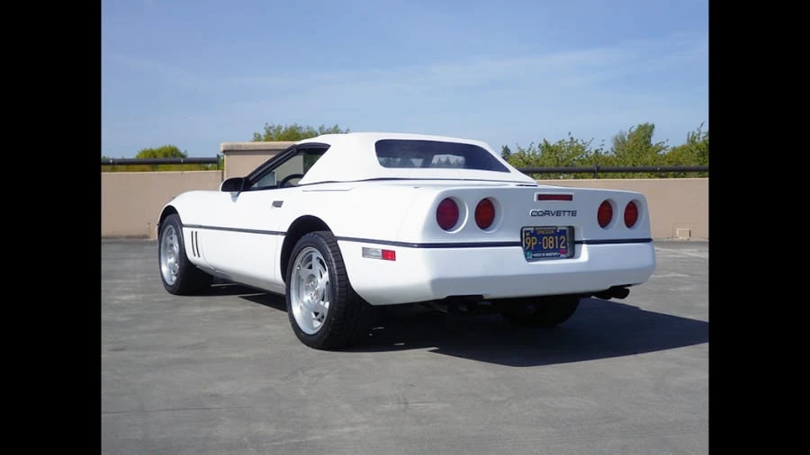 1990 Chevrolet Corvette C4 - Image 3 of 12