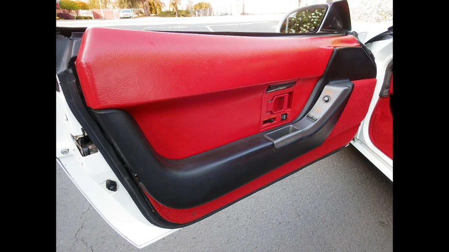 1990 Chevrolet Corvette C4 - Image 4 of 12