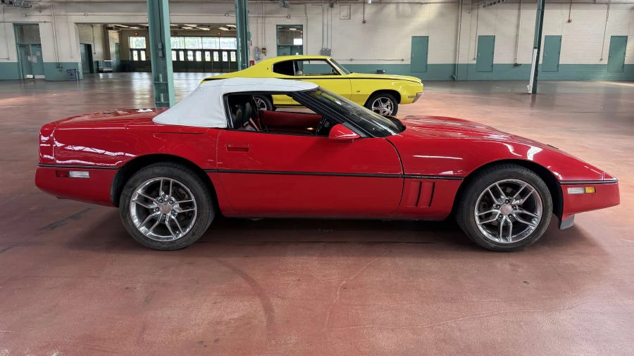 1990 Chevrolet Corvette C4 - Image 6 of 18