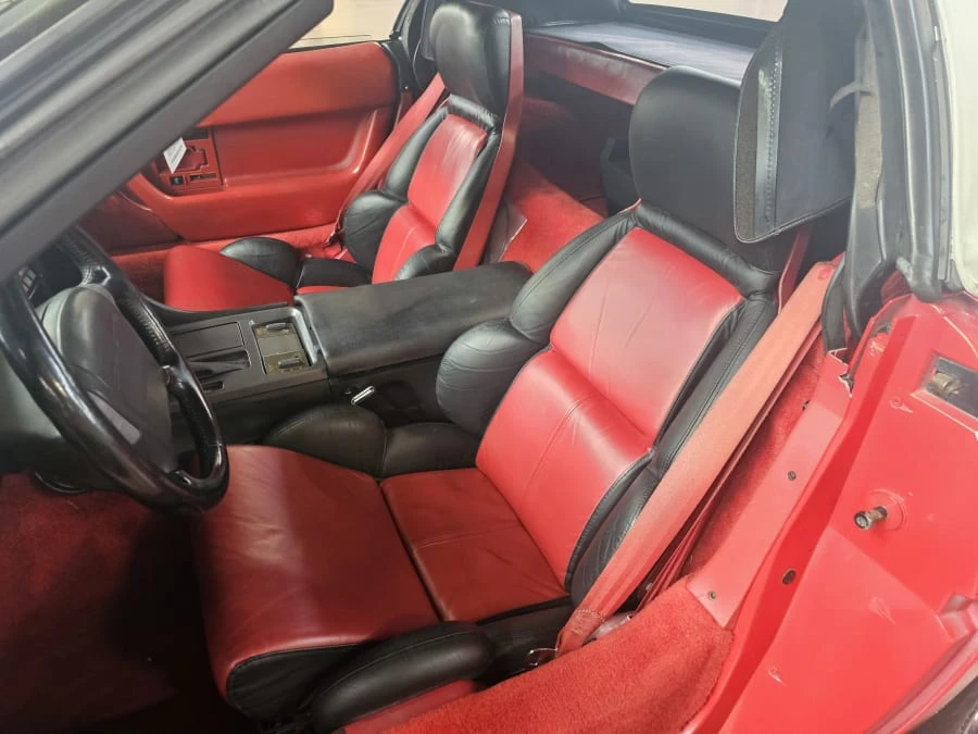 1990 Chevrolet Corvette C4 - Image 14 of 18