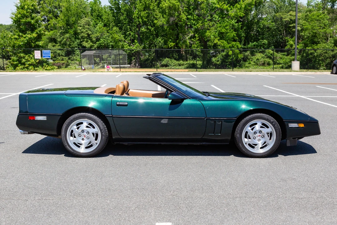 1990 Chevrolet Corvette C4 - Image 11 of 31