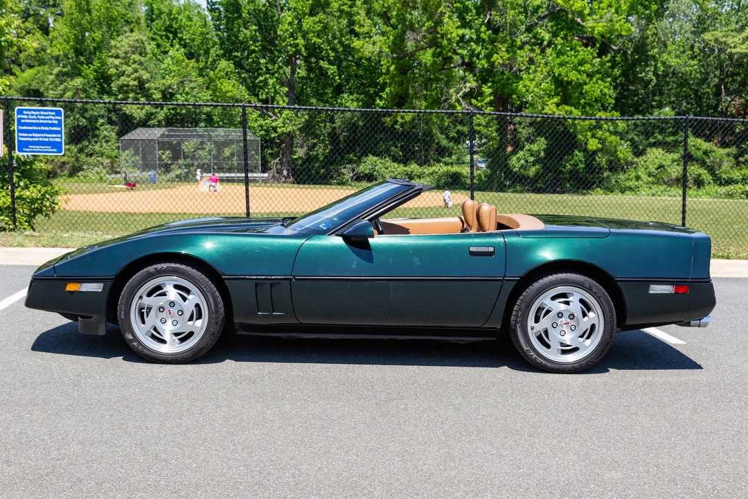 1990 Chevrolet Corvette C4 - Image 8 of 31