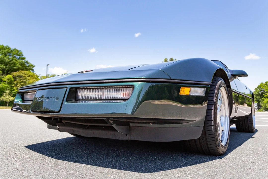 1990 Chevrolet Corvette C4 - Image 13 of 31