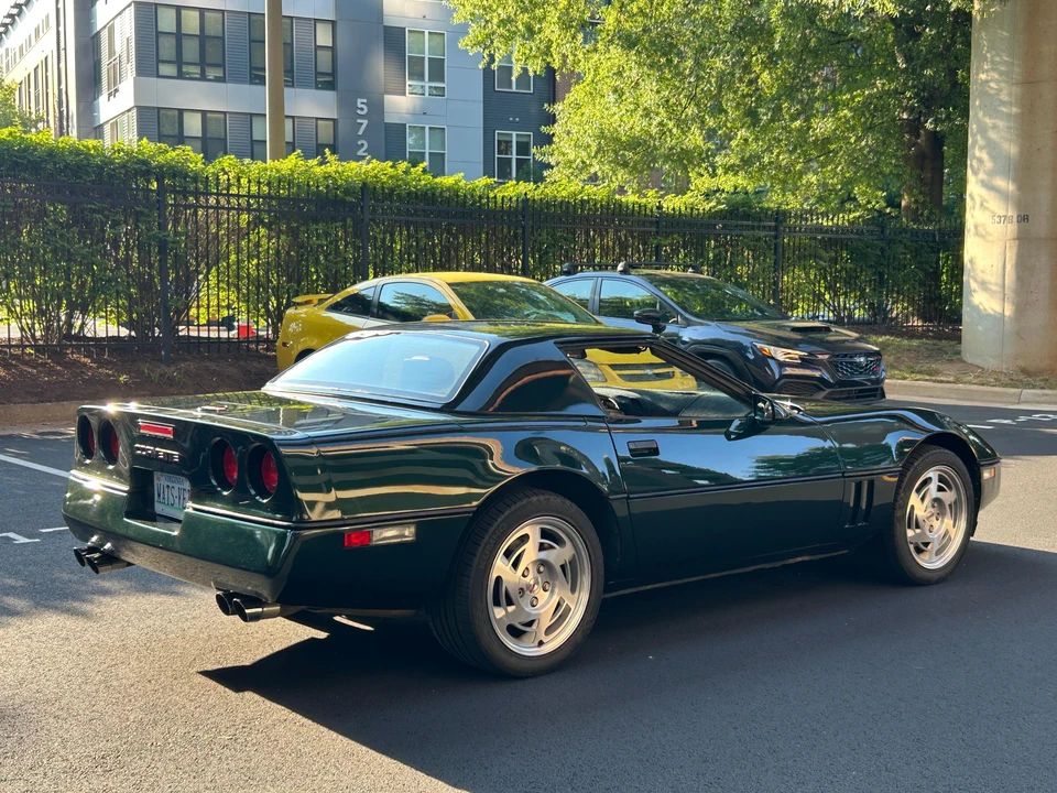 1990 Chevrolet Corvette C4 - Image 27 of 31