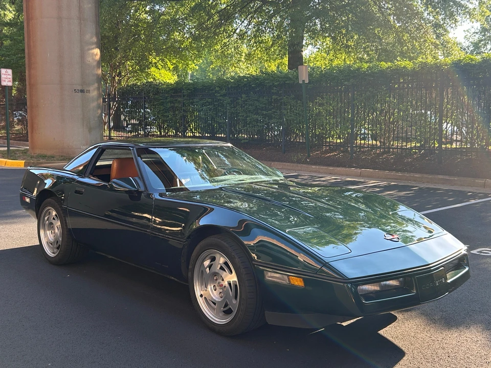 1990 Chevrolet Corvette C4 - Image 28 of 31