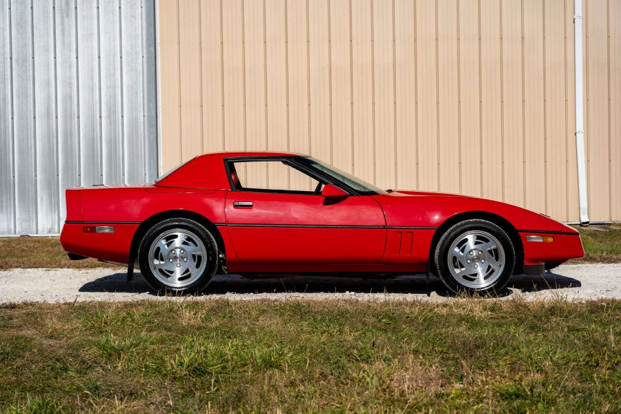 1990 Chevrolet Corvette C4 - Image 7 of 23